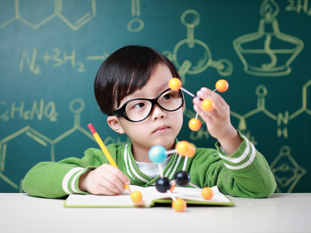 minat pendidikan kimia mineral