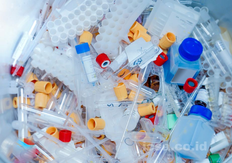 Mengenali Bahan Kimia Berbahaya