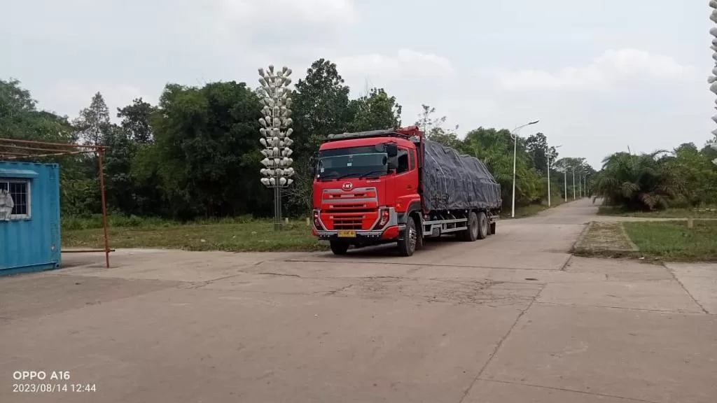 Bahan kimia untuk industri PLTU Palembang telah tiba