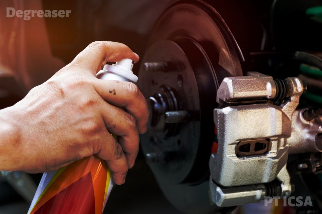 Memahami Pentingnya Menggunakan Degreaser