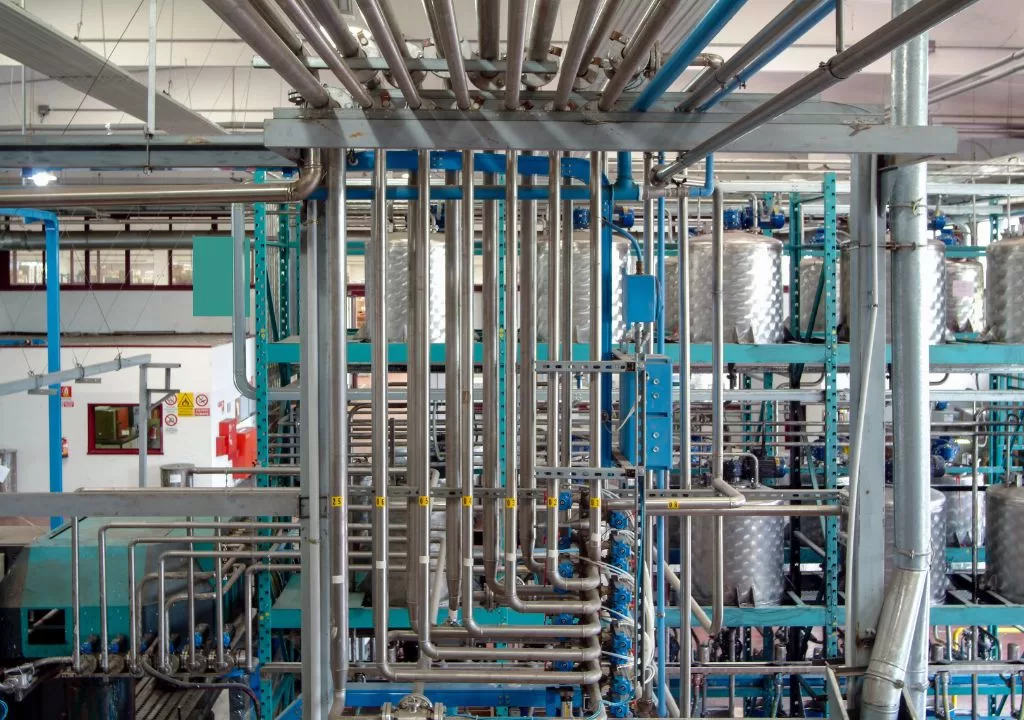 instalasi kimia pada sebuah pabrik