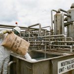 penggunaan Caustic Soda dalam Industri Minyak dan Gas