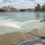 Proses aplikasi Flocculant PT ICSA pada kolam pengendapan tailing untuk pemisahan air jernih dan lumpur