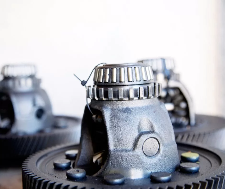Manfaat Bauksit dalam Industri Otomotif komponen mesin